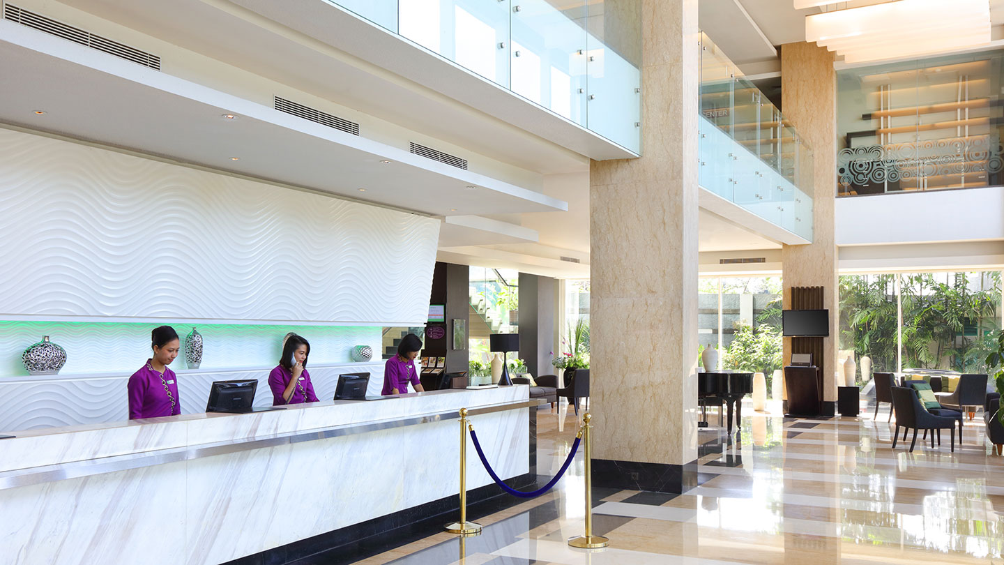 Lobby Holiday Inn Bnadung Pasteur